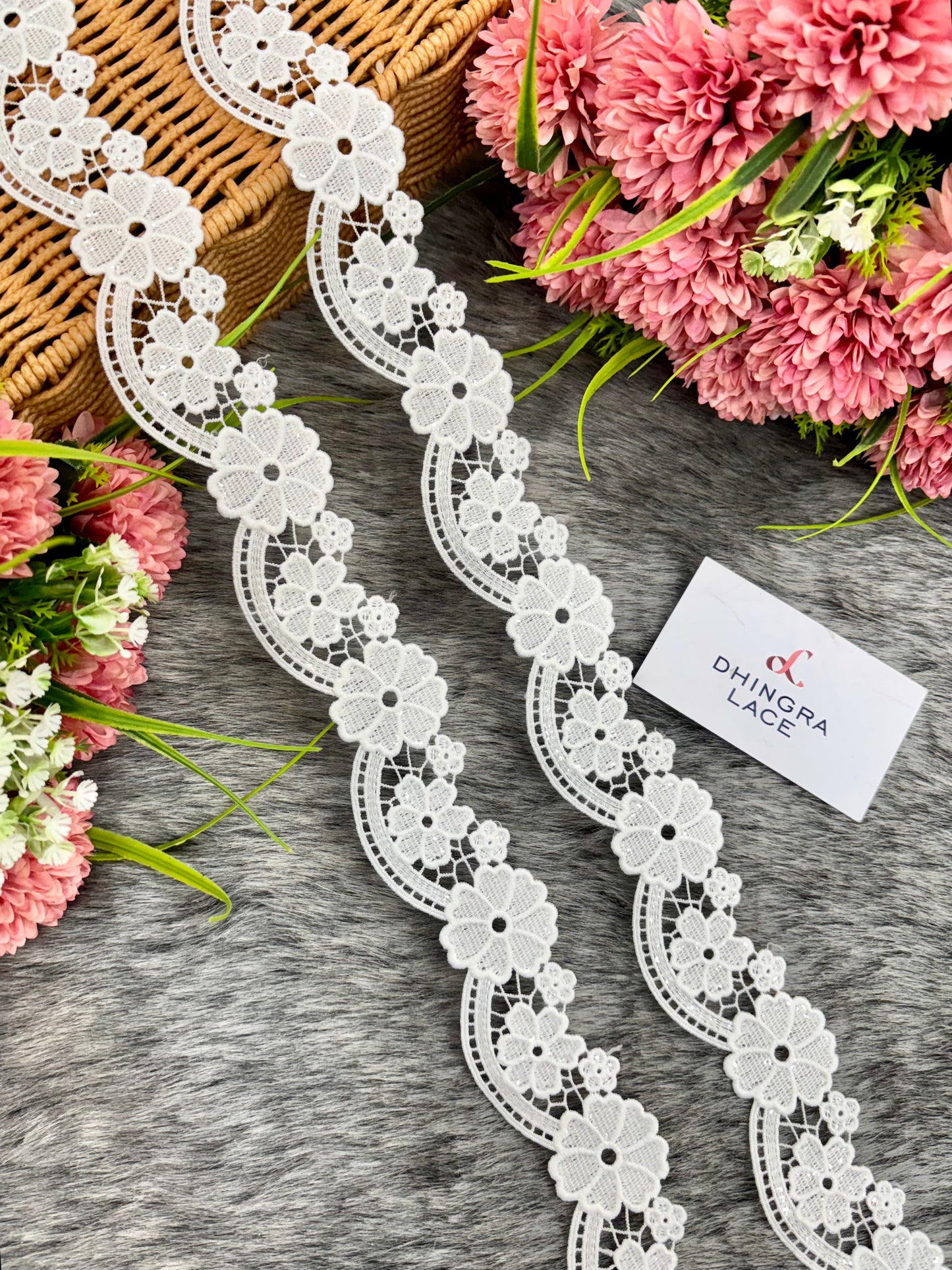 Beautiful Guipure Flower Scallop Lace 180325 C2