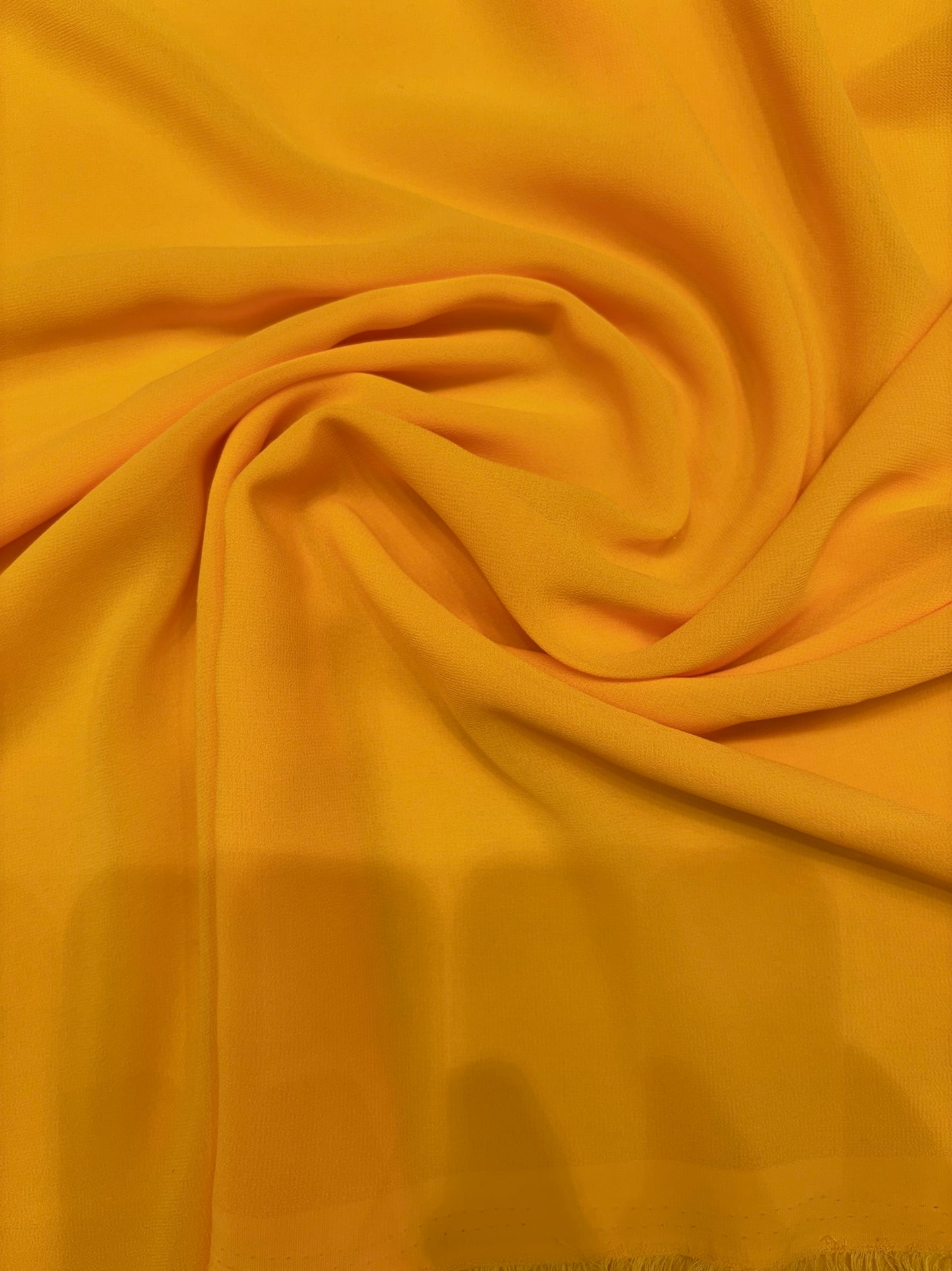 Super Fine Quality Georgette Fabric For Saree Salwar Kameez Gown & Dress, Width 44 Inches