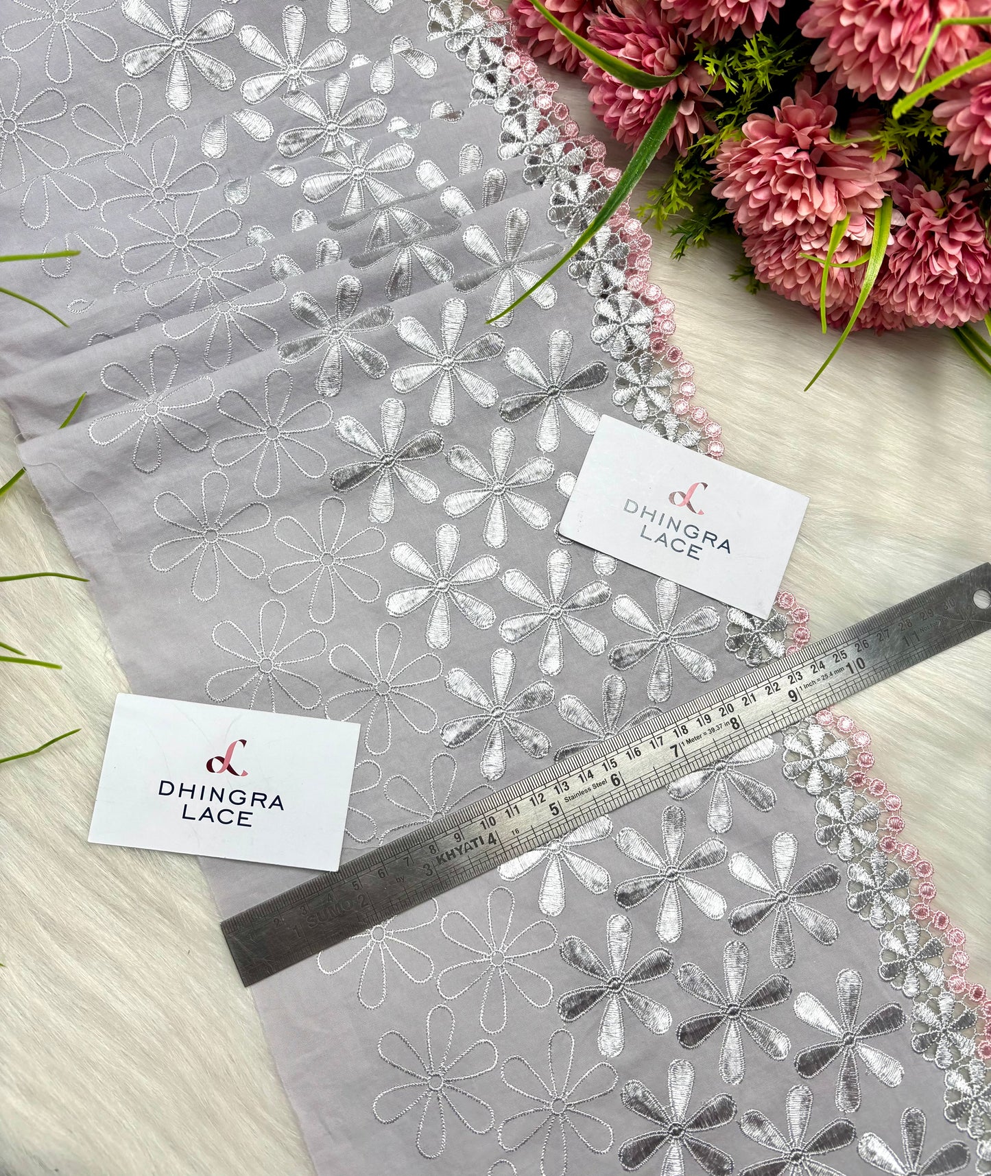 Beautiful 9.5 Inches Broad Cotton Lace Grey 010425