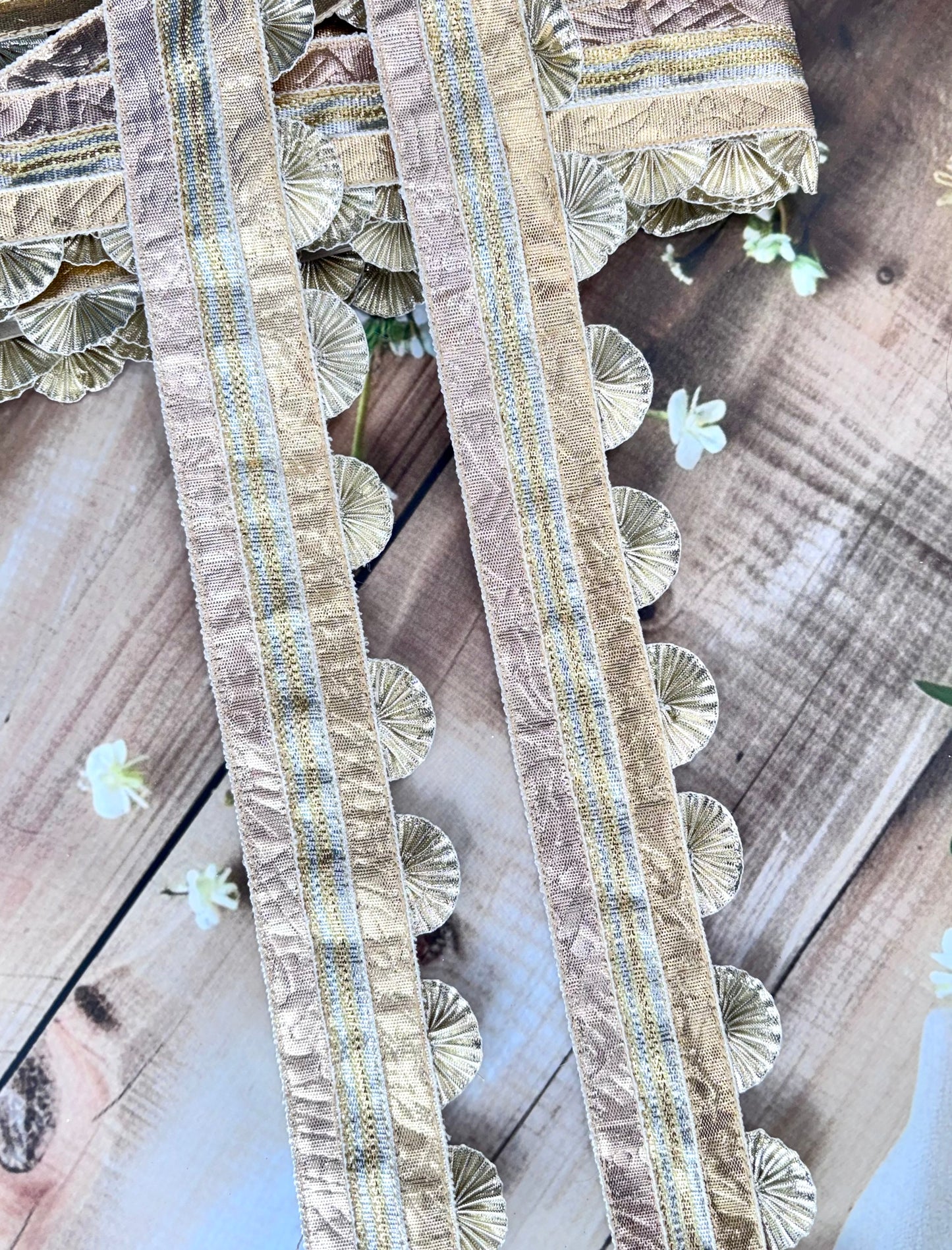 Beautiful Multicolour Gotta Flower Lace 131125 ( 9 Meters )