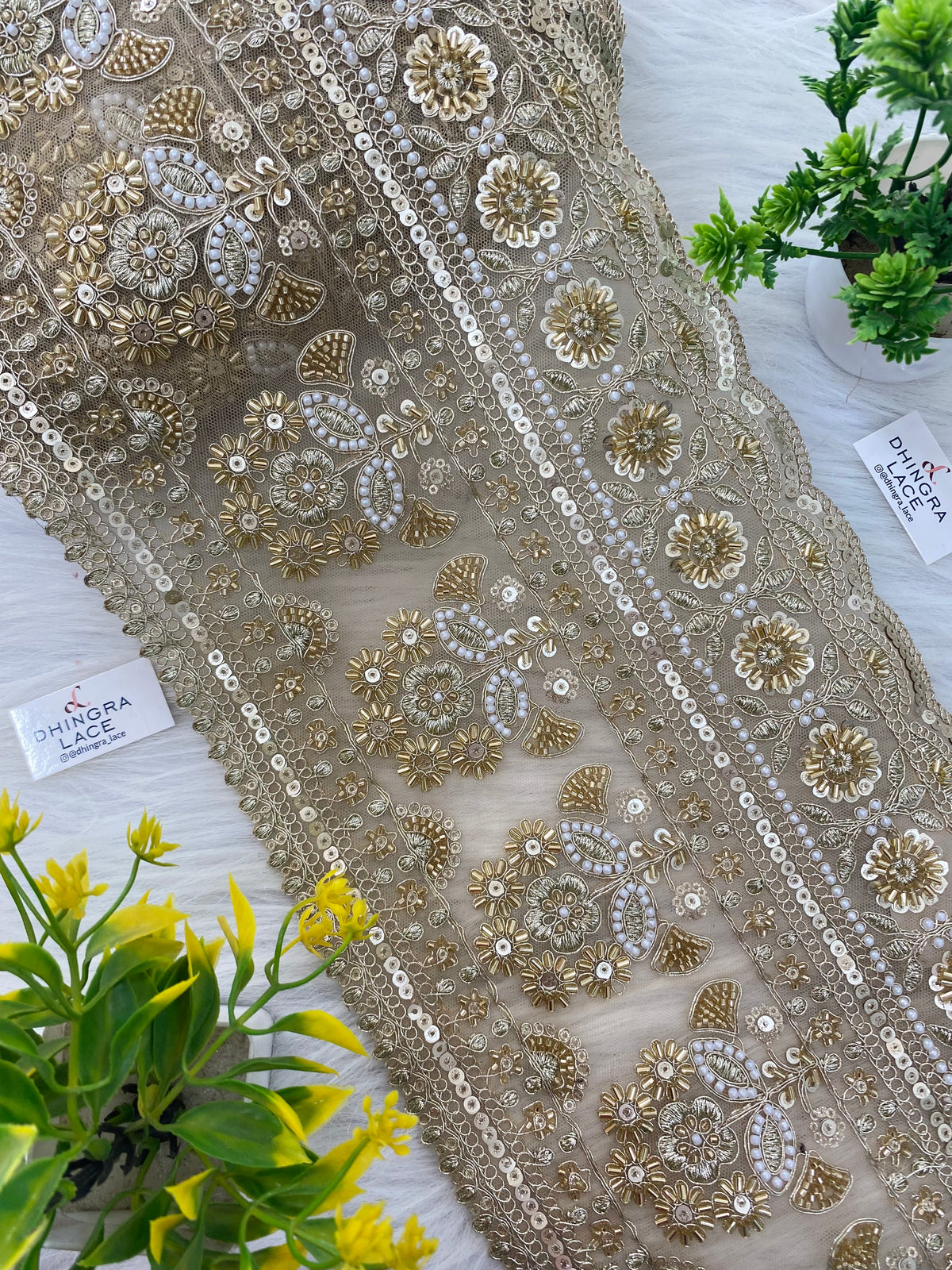 Handwork Coloured 8 Inches Broad Border 051026
