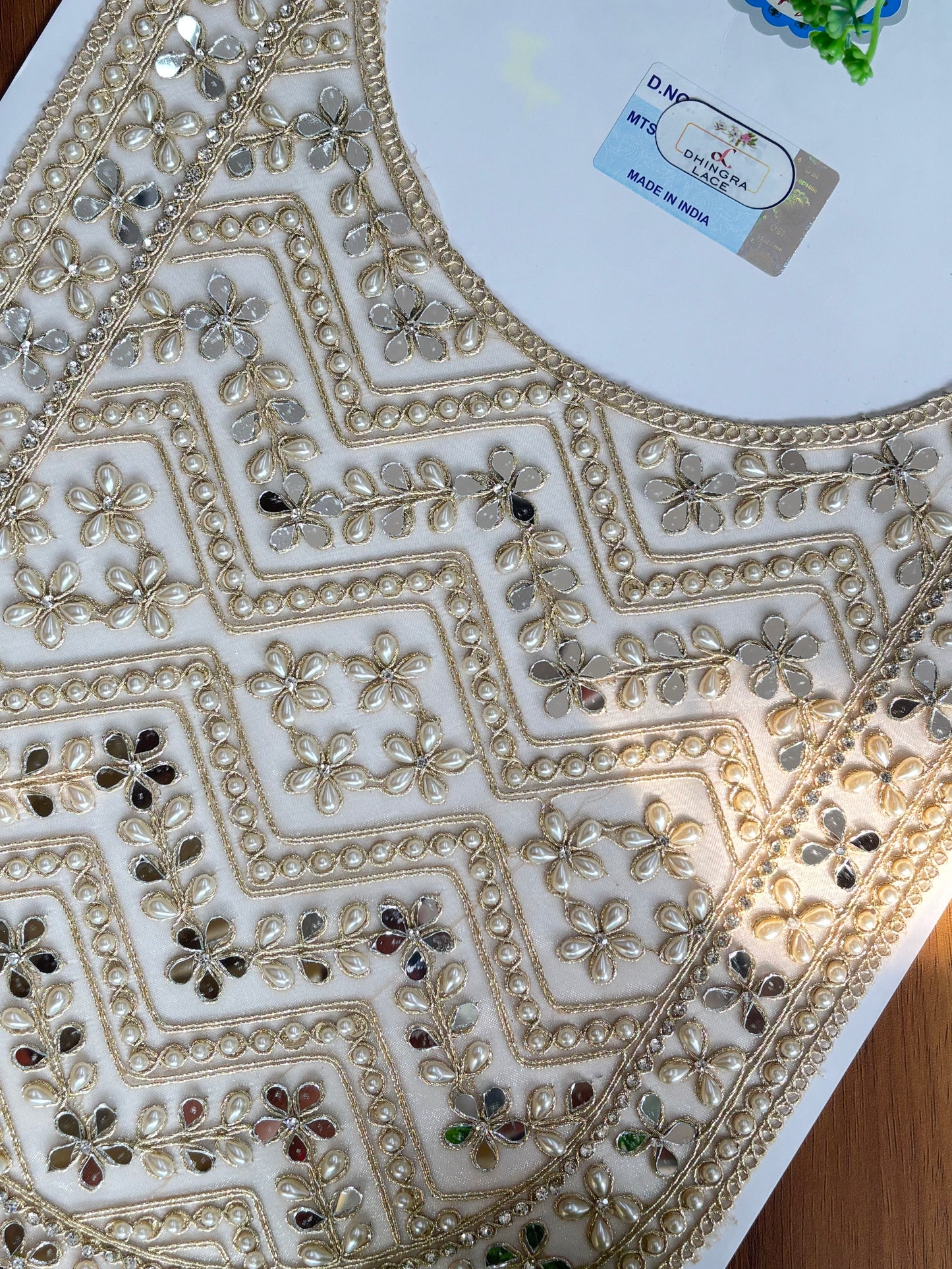 Beautiful Mirror Pearls And Zarkan Work Neck Patch 200126