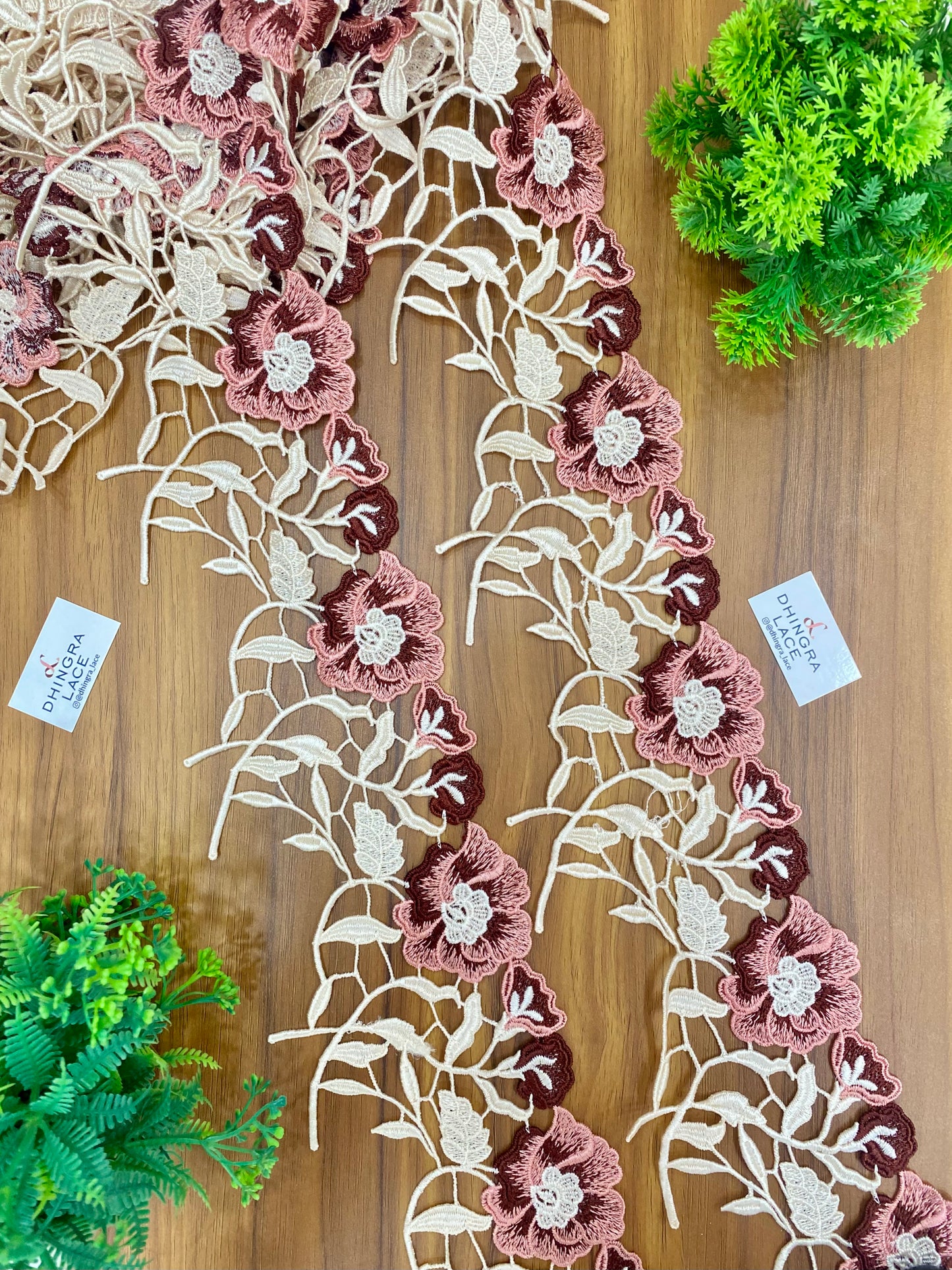 Beautiful Colorful Guipure 4 Inches Broad Lace (1.5) Meters 210426