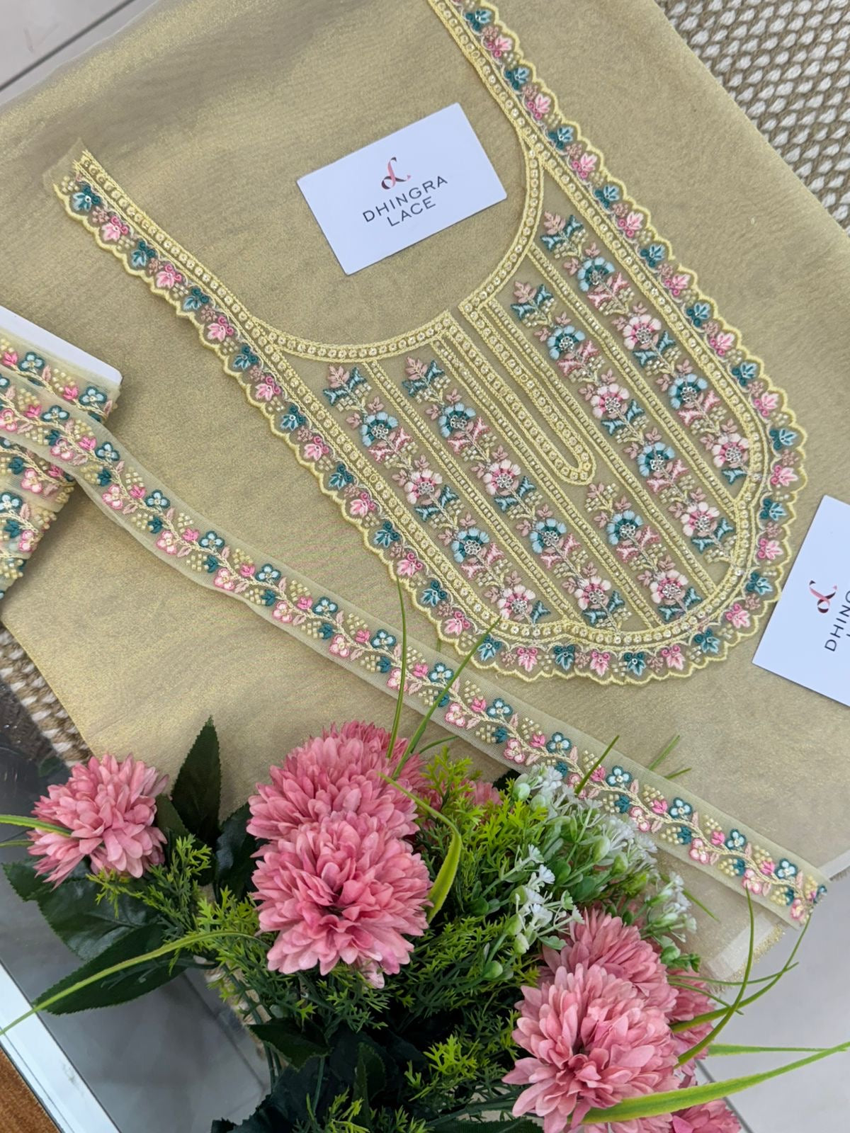 Beautiful Net Based Handwork Neck With 1 Meter Lace 060525