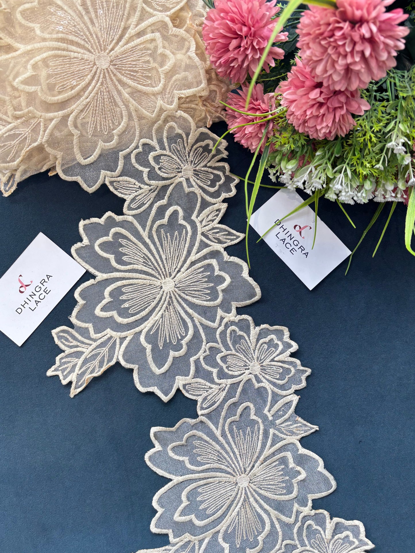 Beautiful Organza Based Flower Lace Off White 170625