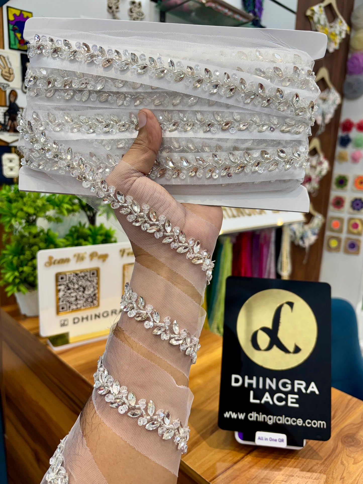 Beautiful Net Based Crystal Work Lace 141025