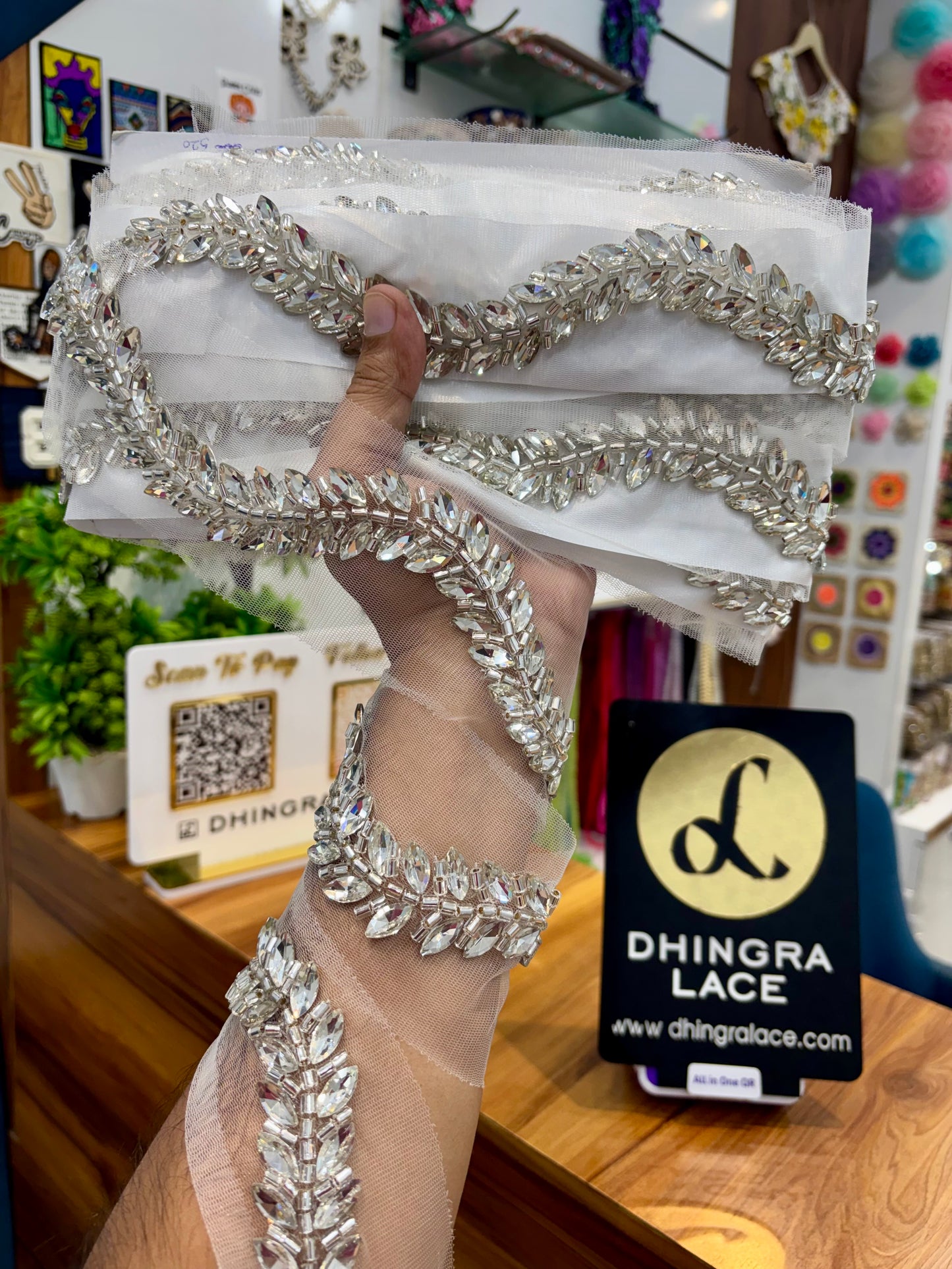 Beautiful Net Based Crystal Work Lace 141025