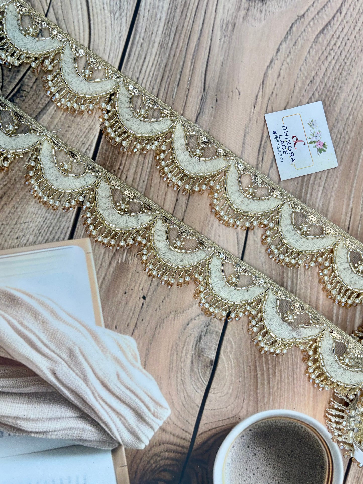 Beautiful Hanging Lace Ivory Gold 220725