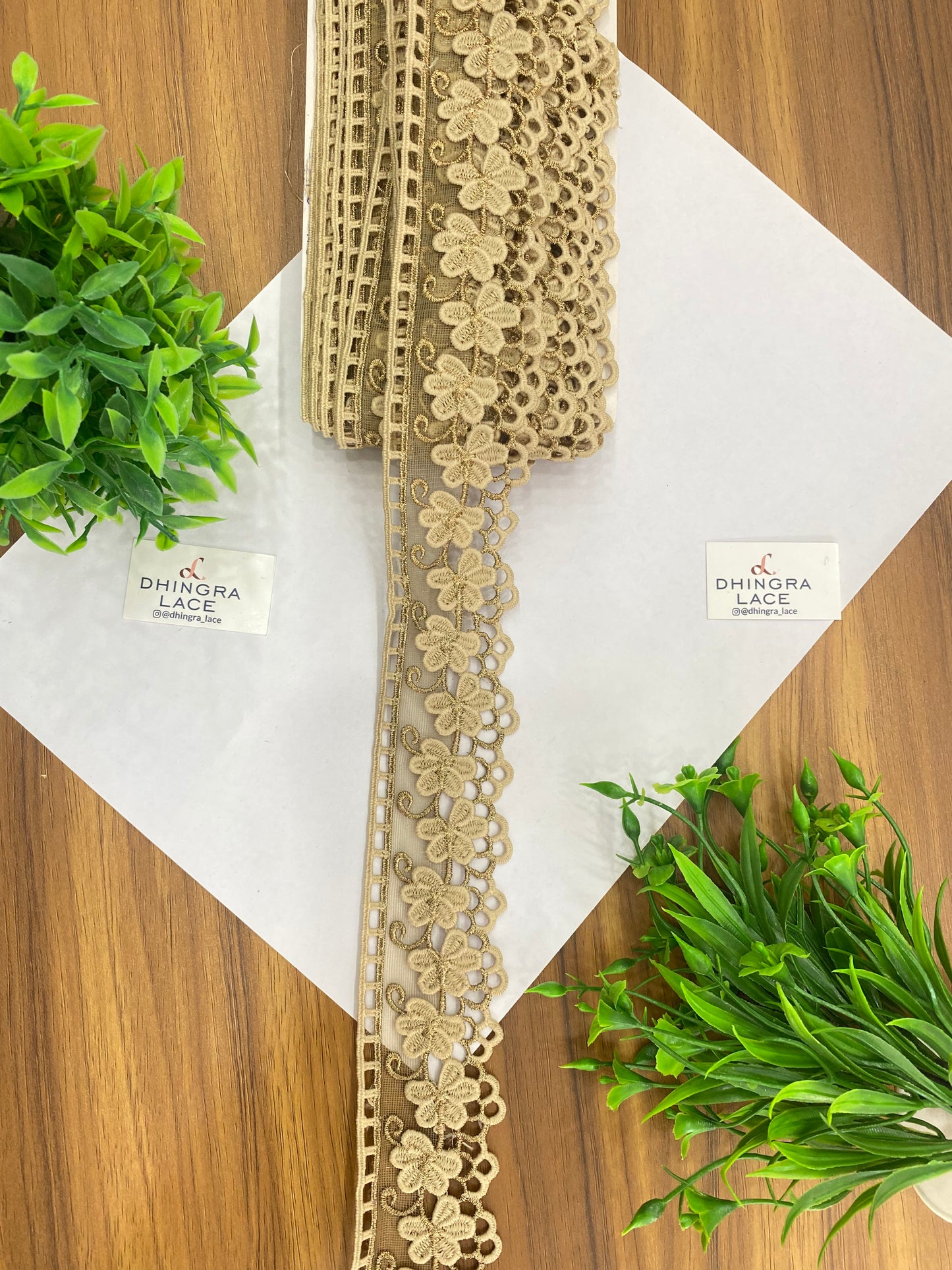 Beautiful Net Based Zari Work Guipure Lace (1 Meter) 090626