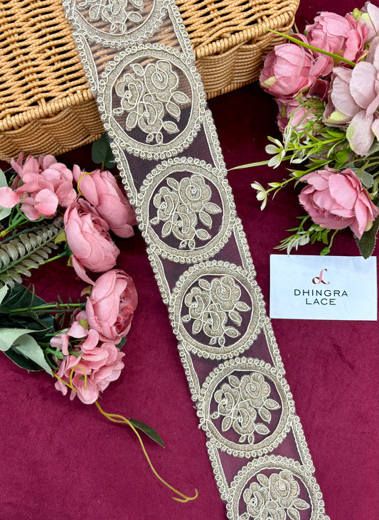 Beautiful Victoria 3 Inches Broad Lace Ivory Light Brown 121024