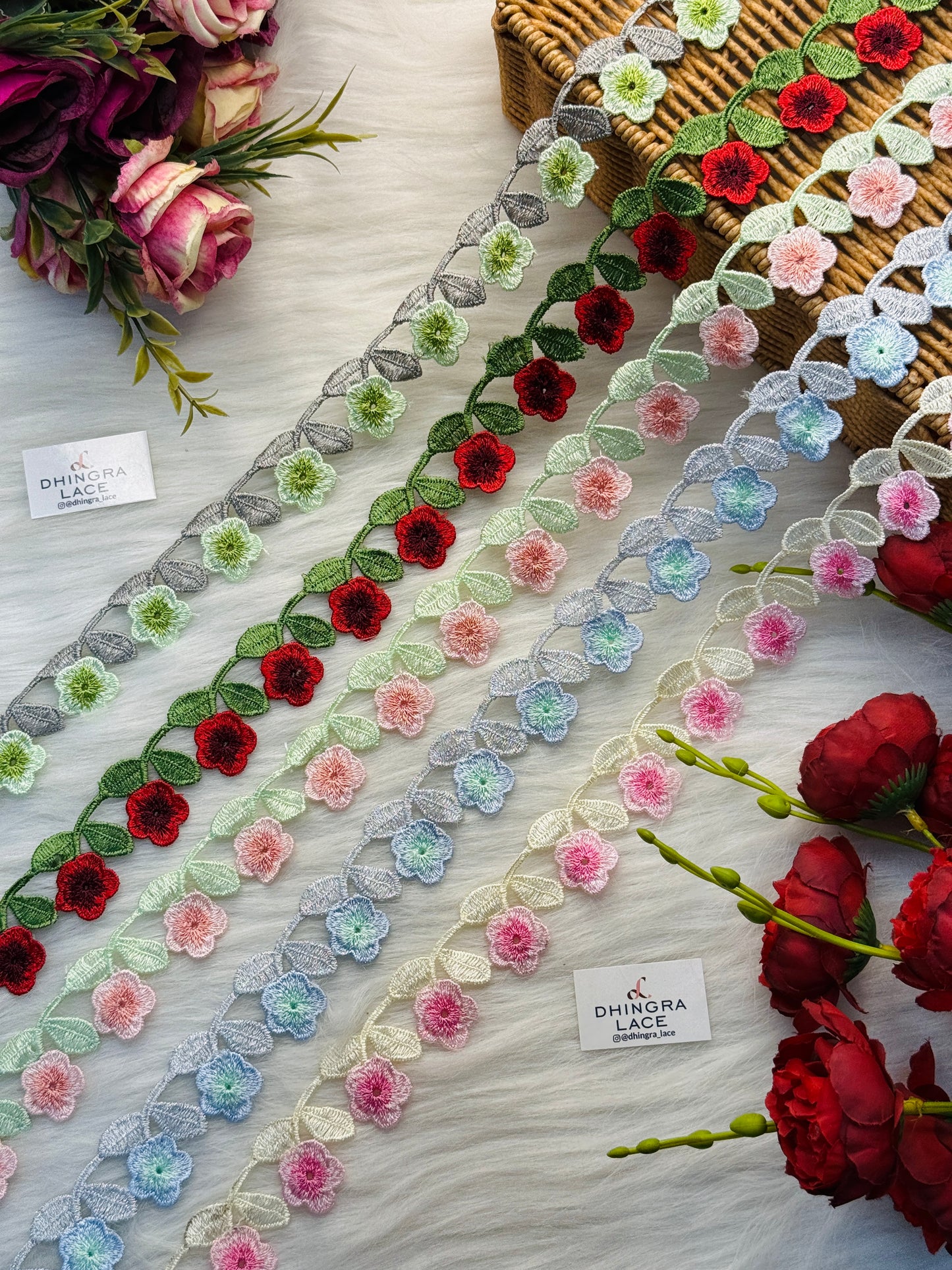 Beautiful Guipure Multicolour Flower Lace Medium (1 Meter) 090526