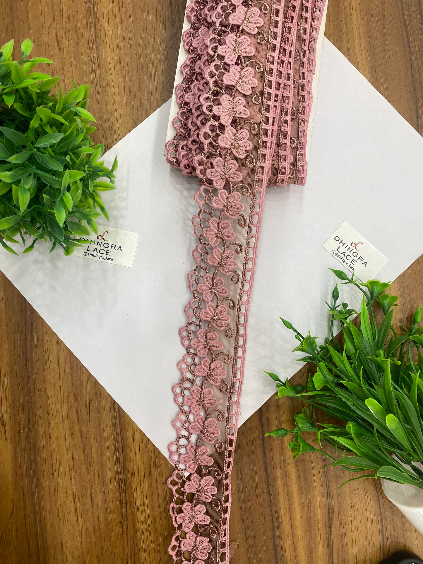 Beautiful Net Based Zari Work Guipure Lace (1 Meter) 090626