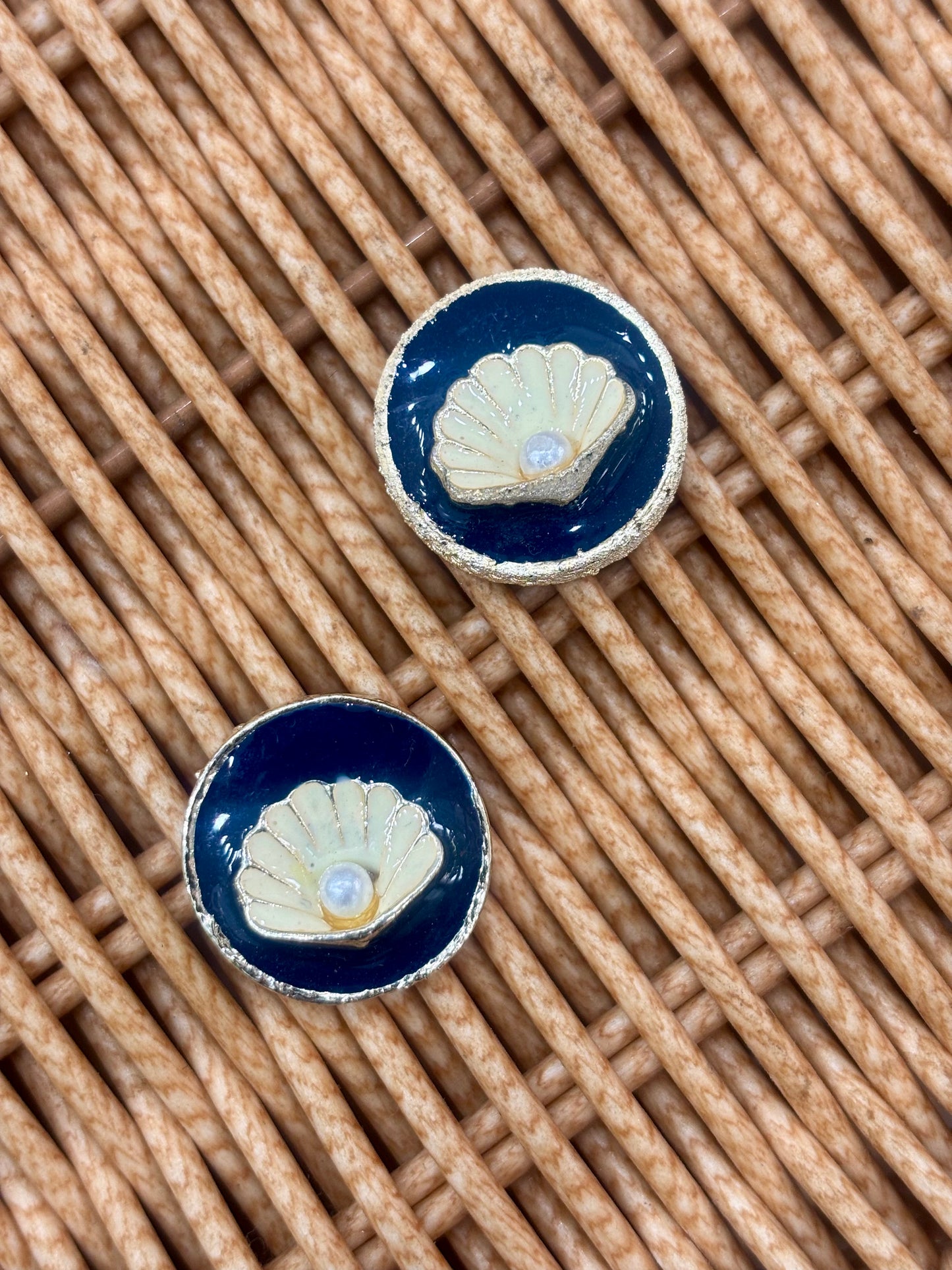 Beautiful Metal Minakari Shell Button (1 Pair 2 piece ) 140626