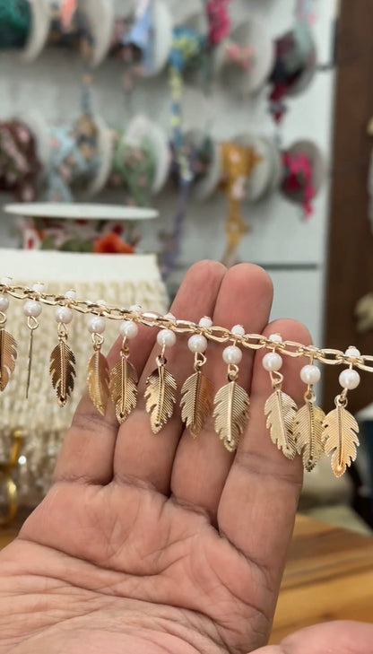 Beautiful Hanging Metal Leaf Lace Wth Pearls Gold 230126