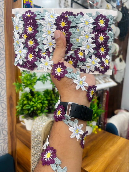Beautiful Guipure Flower Lace (1 Meter) 240626