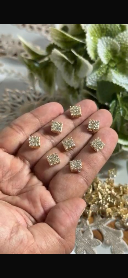 Beautiful Zarkan Work Buttons (6 Piece) 200826