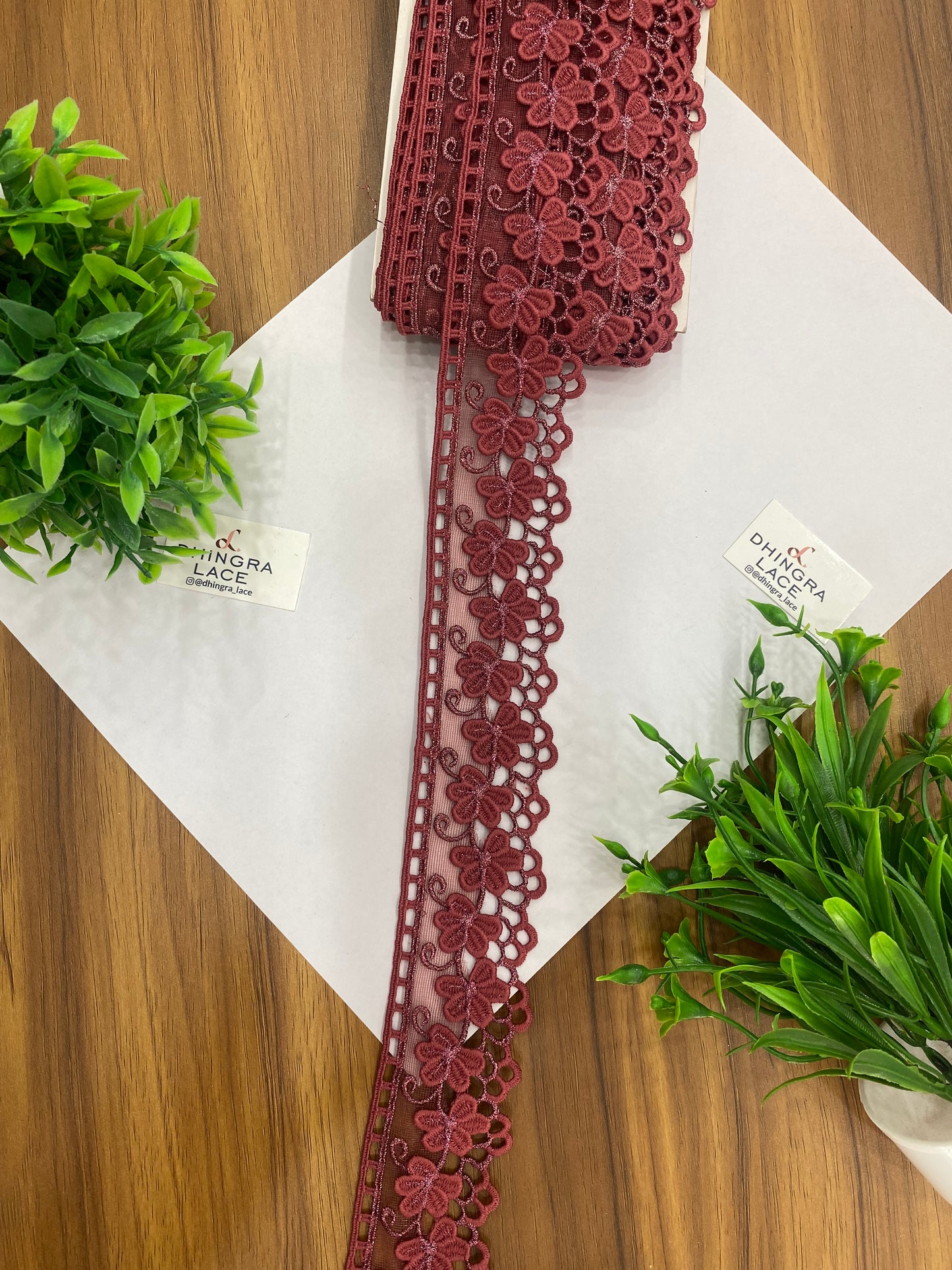 Beautiful Net Based Zari Work Guipure Lace (1 Meter) 090626