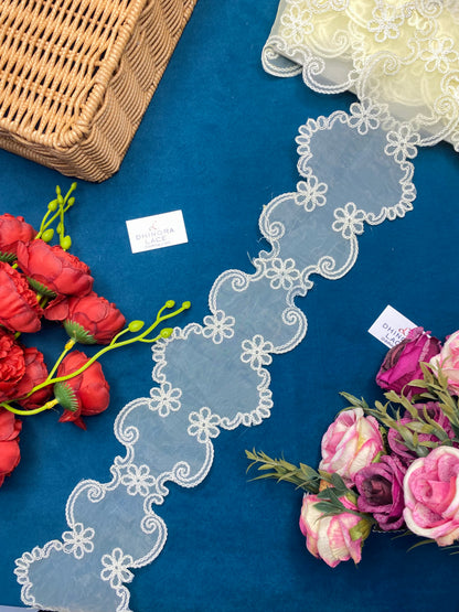 Beautiful Organza Based Scallop Lace (1 Meter) 060626