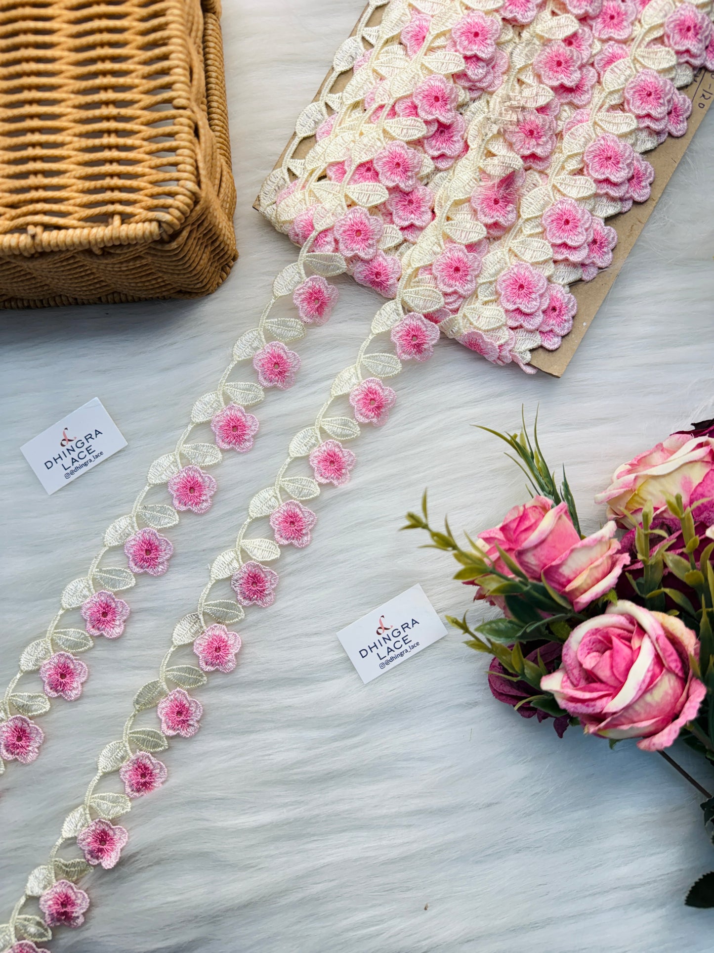 Beautiful Guipure Multicolour Flower Lace Medium (1 Meter) 090526