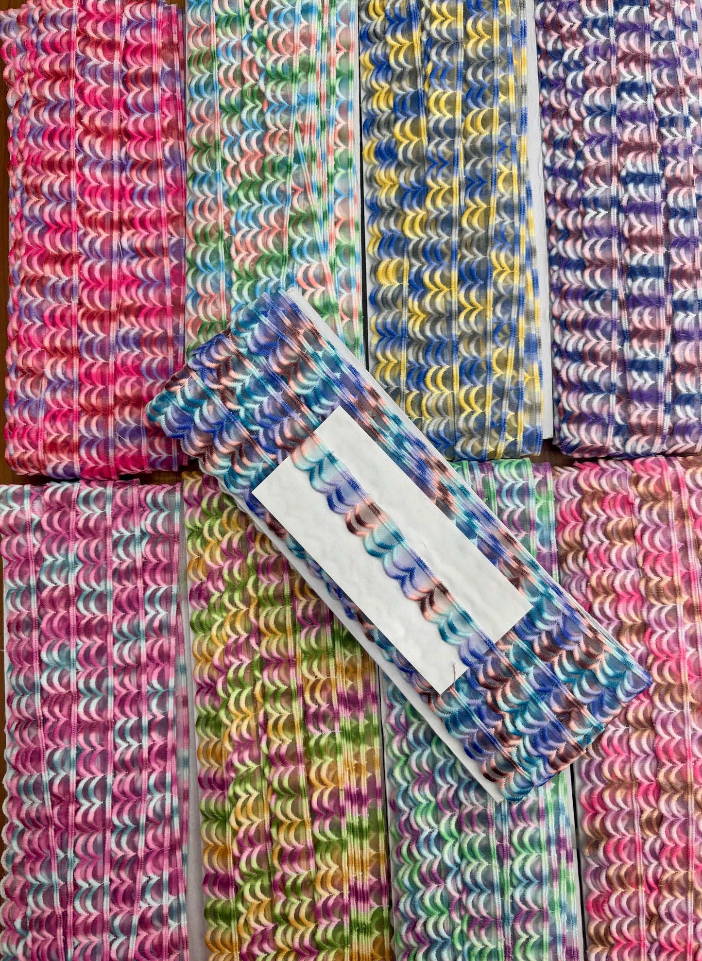 Beautiful Multicolour Scallop Lace (9 Meters) 250426