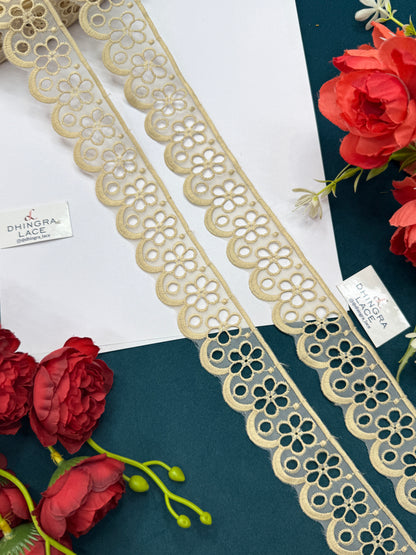 Beautiful Organza Based Scallop 1.5 Inches Broad Lace (9 Meters) 300526/050626