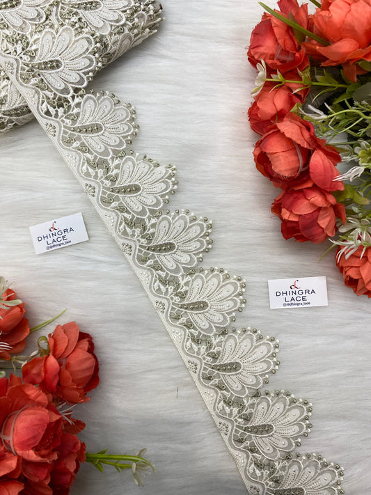 Beautiful Net Based Guipure Laces (1 Meter) 010726