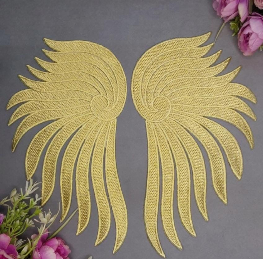 Beautiful Wings Pair Gold 080824