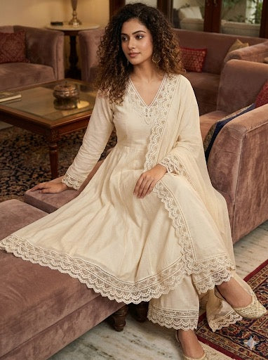 Beautiful Organza Based Guipure And Zari Work Lace Beige 051225