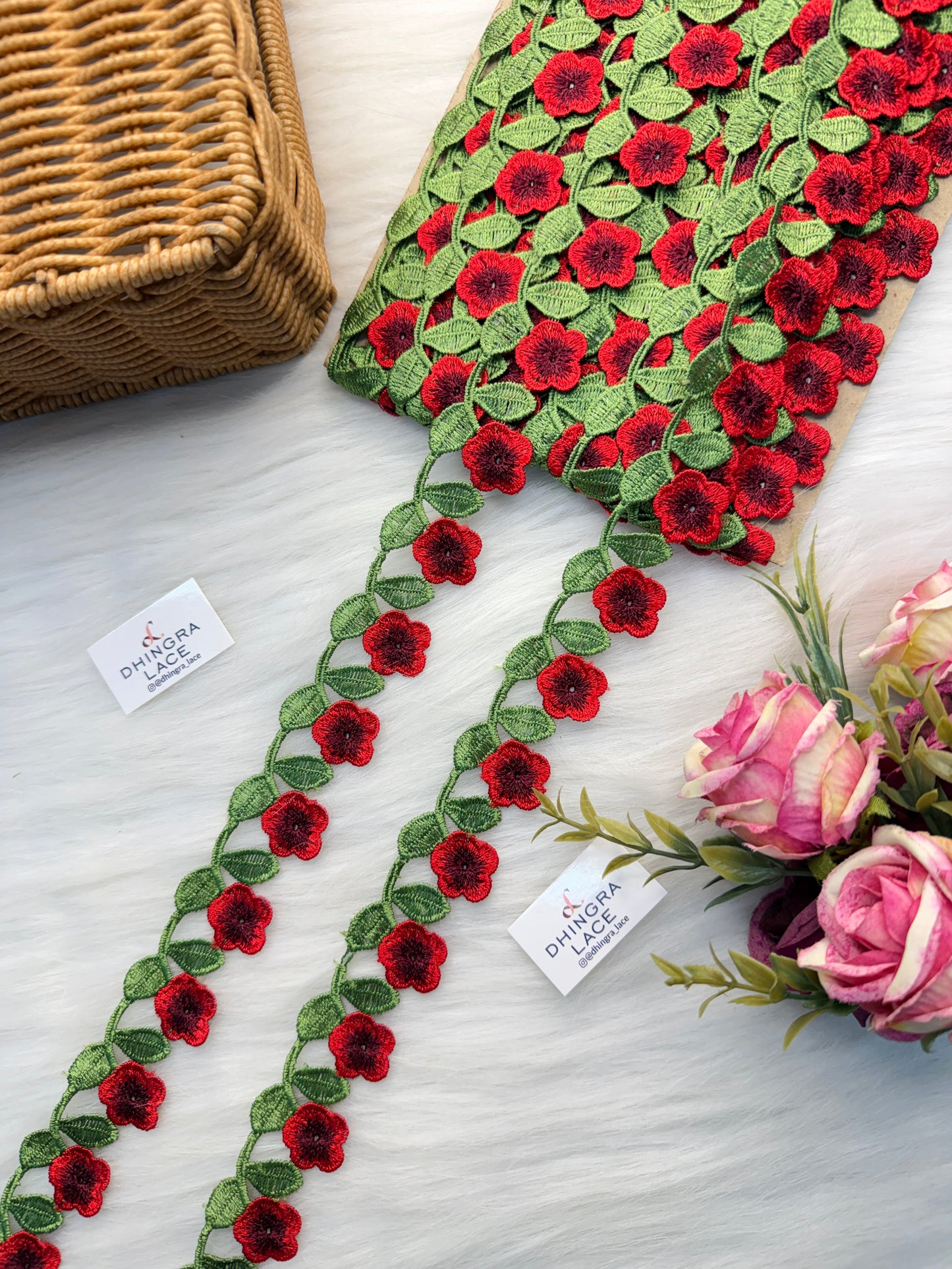 Beautiful Guipure Multicolour Flower Lace Medium (1 Meter) 090526