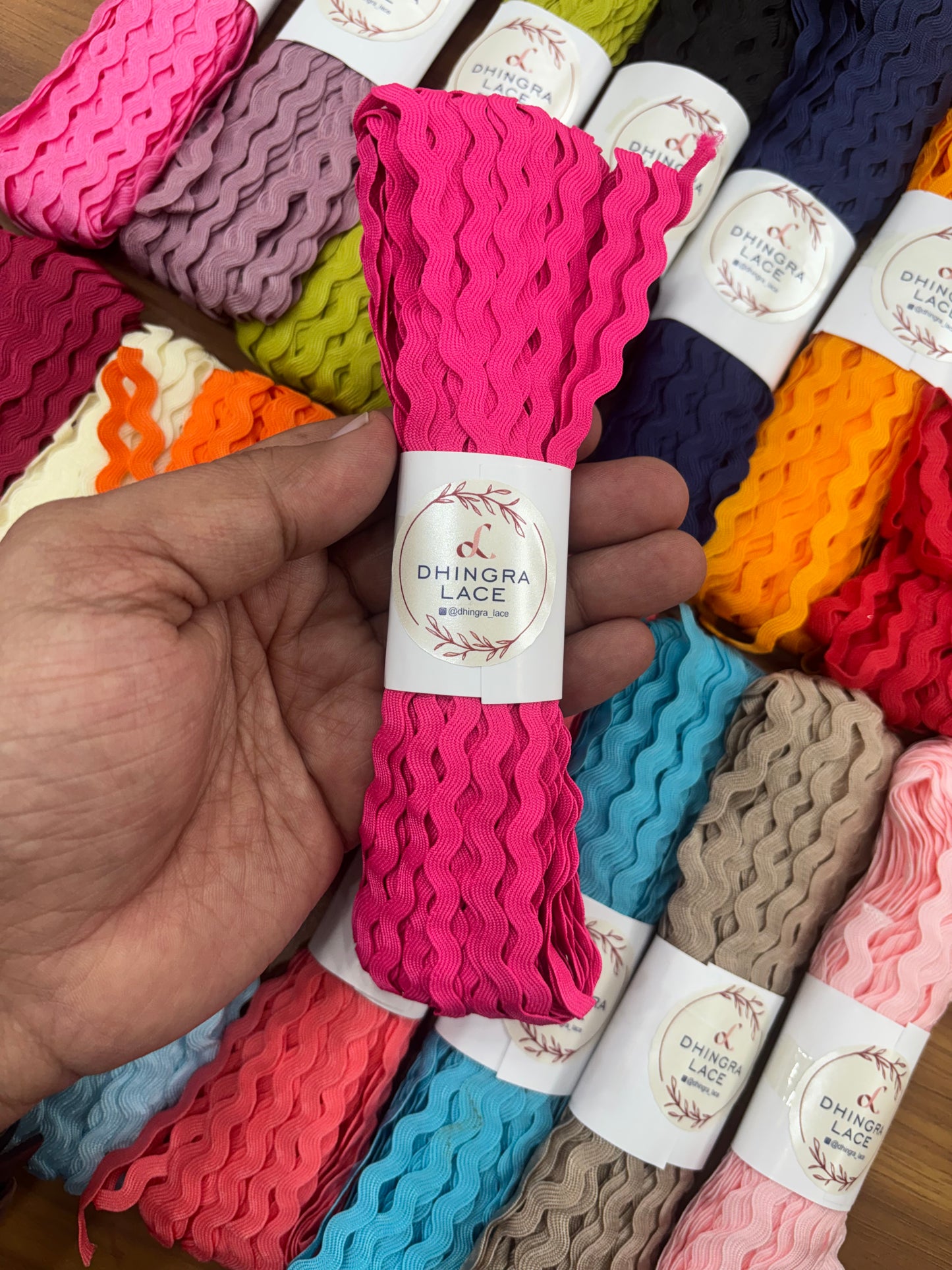 Beautiful Guipure Zigzag Ricric Lace Magenta 25 Yards(22 Meters) 200226