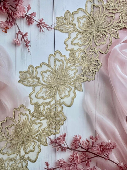 Beautiful Organza Based Lace Gold 3 Yards (2.7 Meters) 280226
