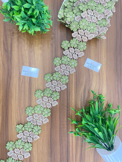 Beautiful Guipure Flower Lace (1 Meter) 080626