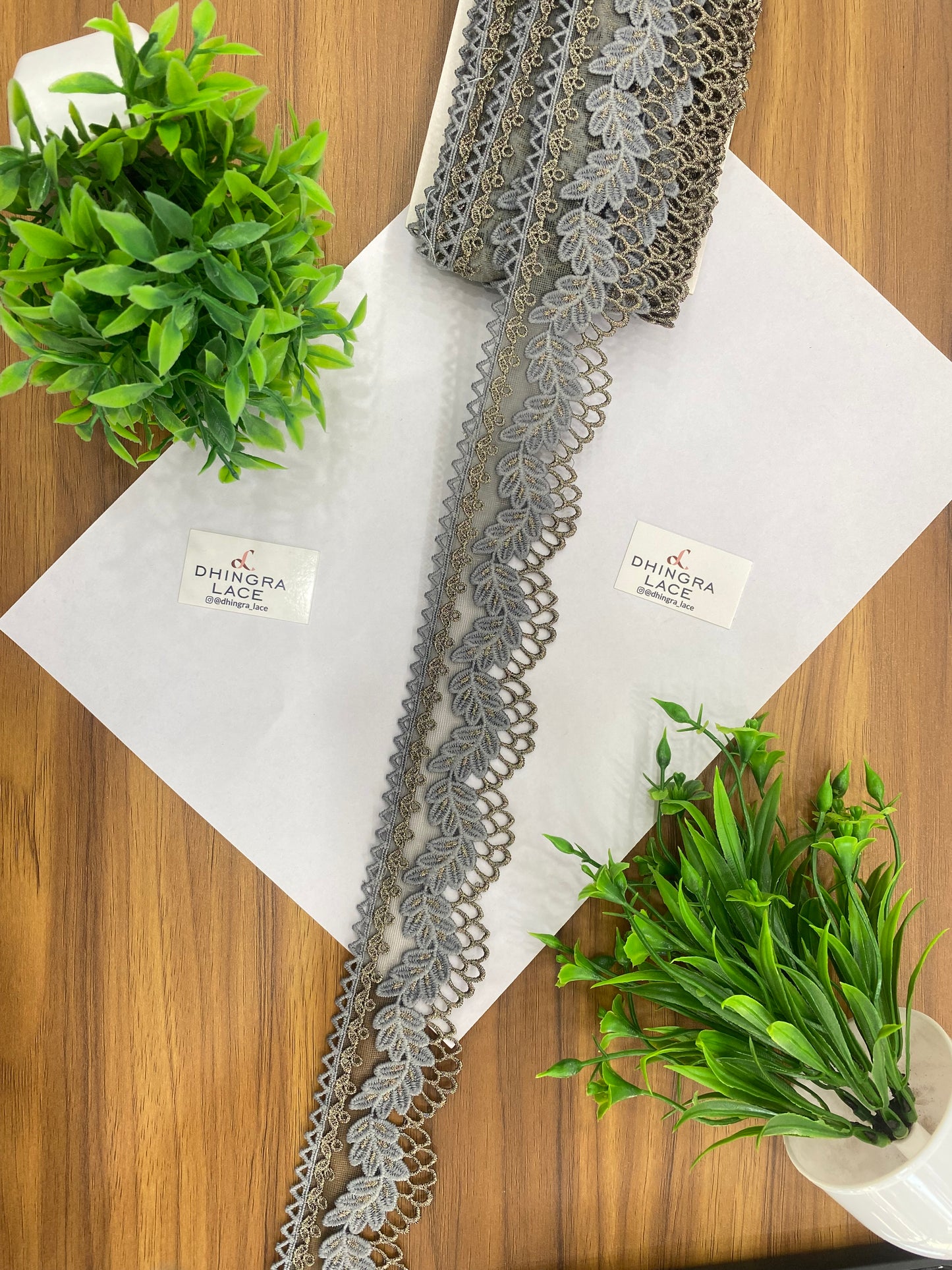Beautiful Net Based Zari Work Guipure Lace (1 Meter) 090626