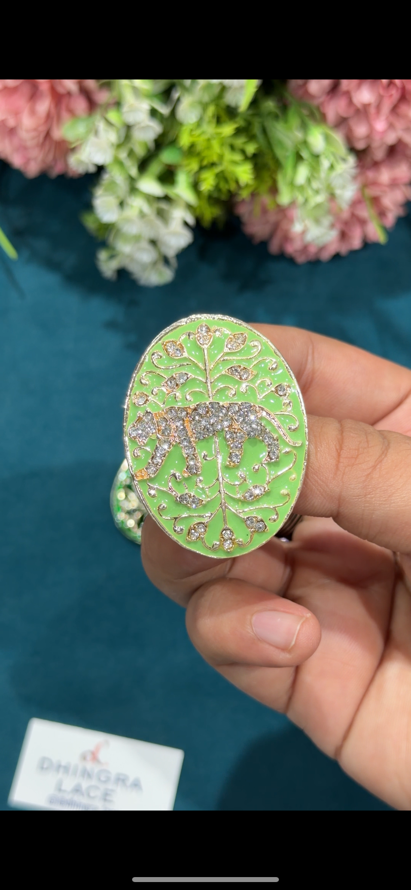Beautiful Zarkan Work Metal Brooches (1 Piece) 030726