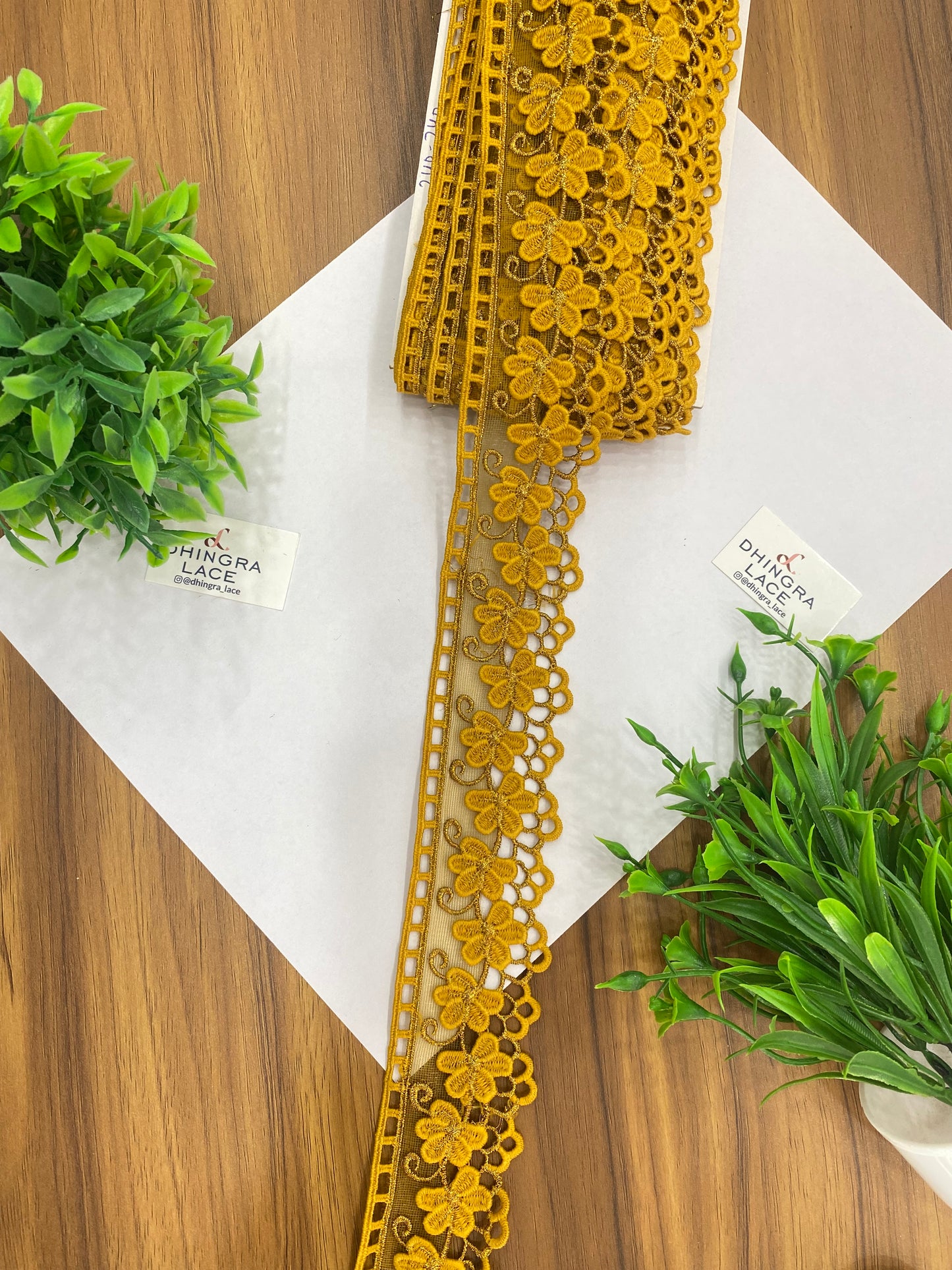 Beautiful Net Based Zari Work Guipure Lace (1 Meter) 090626