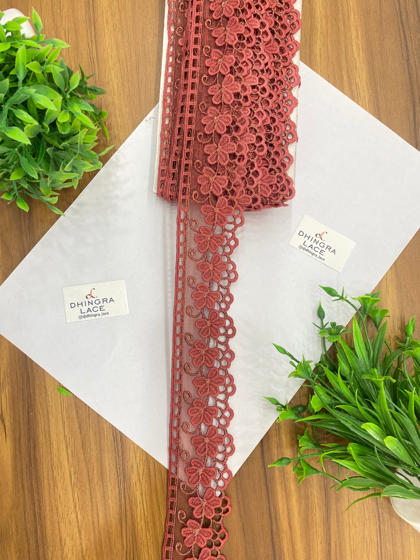 Beautiful Net Based Zari Work Guipure Lace (1 Meter) 090626