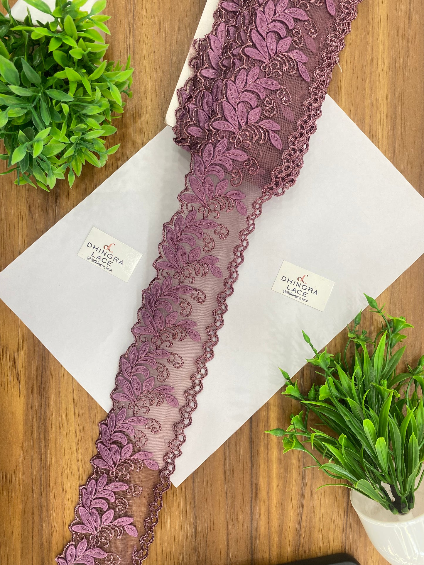 Beautiful Net Based Zari Work Guipure Lace (1 Meter) 090626/120626