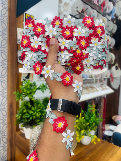 Beautiful Guipure Flower Lace (1 Meter) 240626