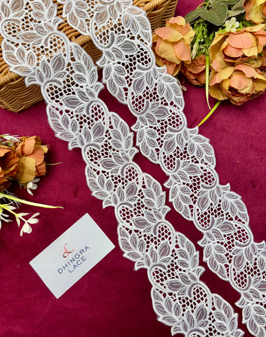 Beautiful Organza Based 3 Inches Broad Lace White 180125/ 260225