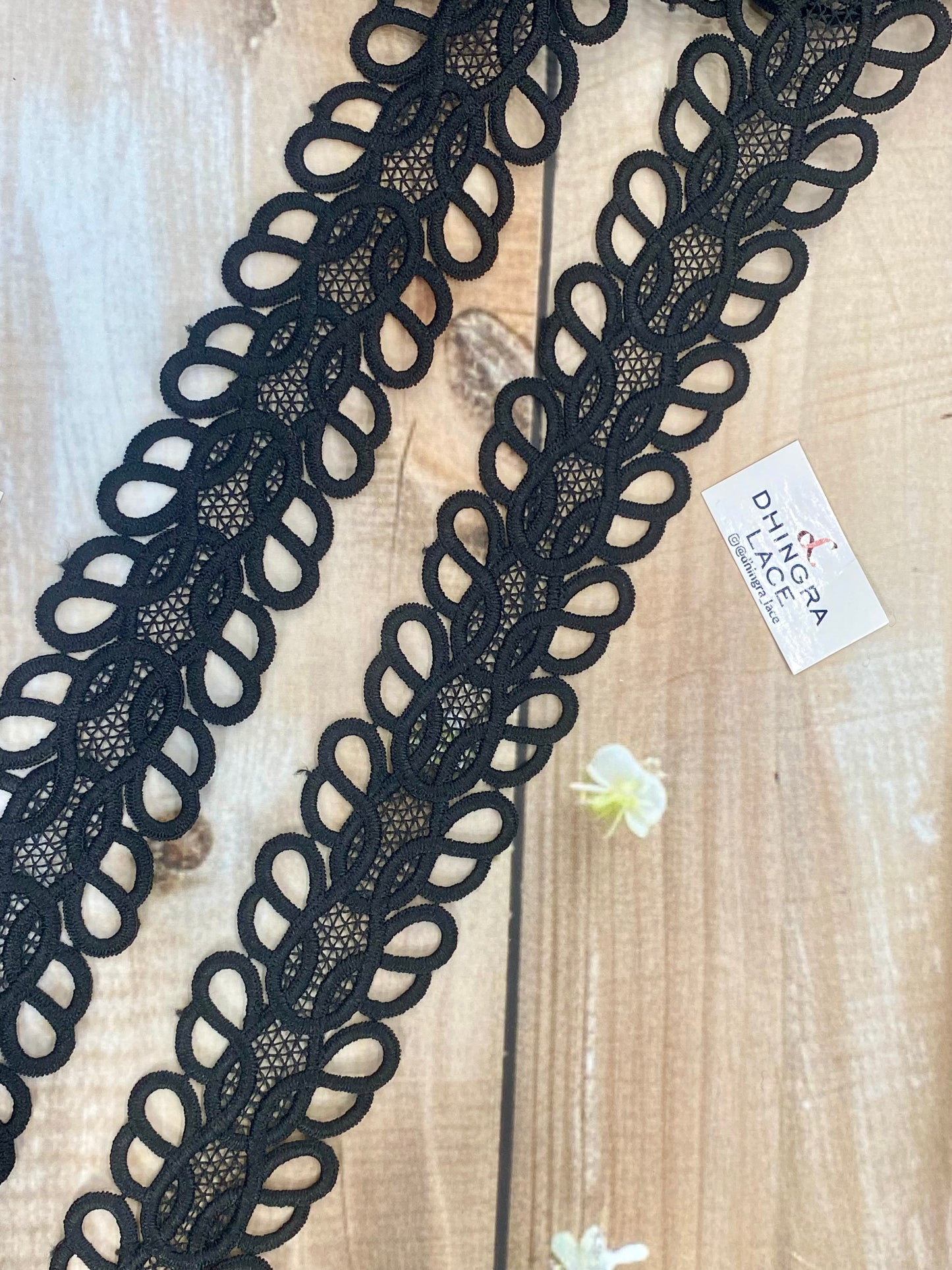Beautiful Guipure Lace Black 020326