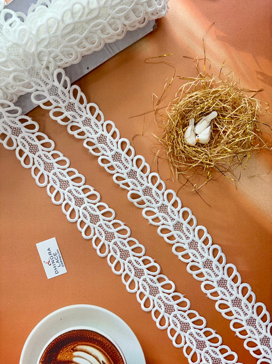 Beautiful Guipure Summer Lace White 3 Yard (2.7 Meters) Medium 060326/120326