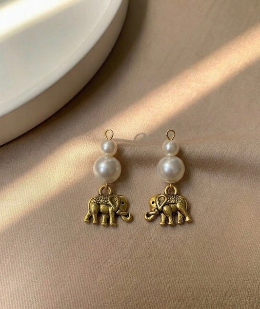 Beautiful Pearl Work Buttons (1 Pair) 210726