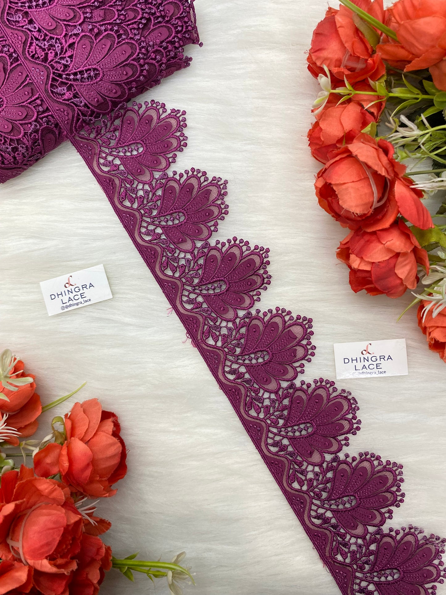 Beautiful Net Based Guipure Laces (1 Meter) 010726