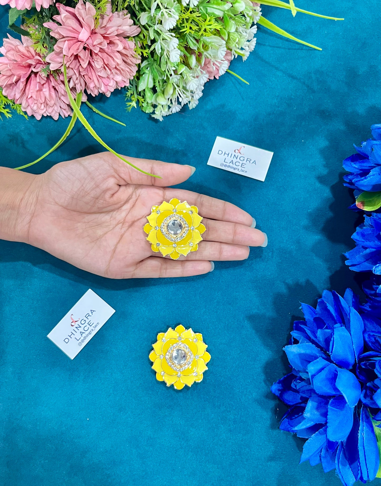 Beautiful Zarkan Work Kundan & Meenakari Button (1 Piece) 060726
