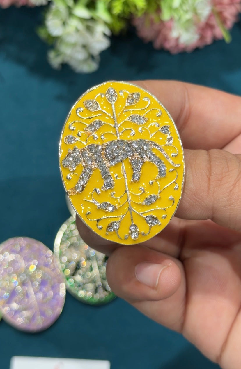 Beautiful Zarkan Work Metal Brooches (1 Piece) 030726
