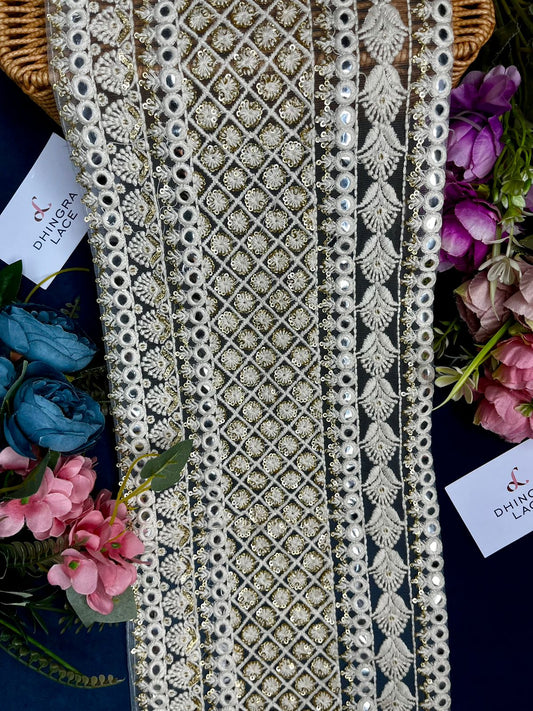 Beautiful 8 Inches Broad Lakhnavi Border Off White 130824