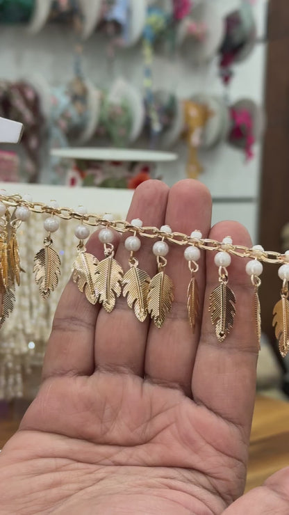 Beautiful Hanging Metal Leaf Lace Wth Pearls Gold 230126